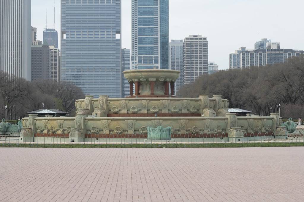 Ambassador Inn | restaurant | 2301 W Wisconsin Ave, Milwaukee, WI 53233, USA | 4143420000 OR +1 414-342-0000