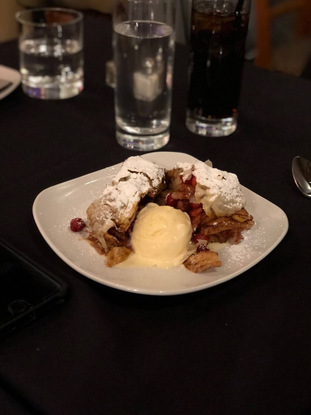 Js Place | restaurant | 39 W Main St, Middletown, NY 10940, USA | 8454674156 OR +1 845-467-4156