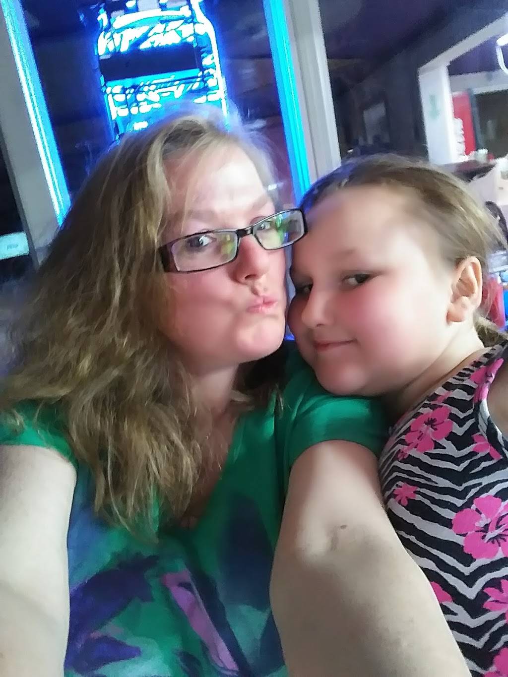 Northgate Arcade and Restaurant | restaurant | 12959 Park Rd, Pikeville, TN 37367, USA | 4238815118 OR +1 423-881-5118