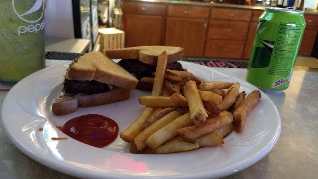 JPs Landing | restaurant | 102 N. Main Street, Albany, IL 61230, USA | 3098879850 OR +1 309-887-9850