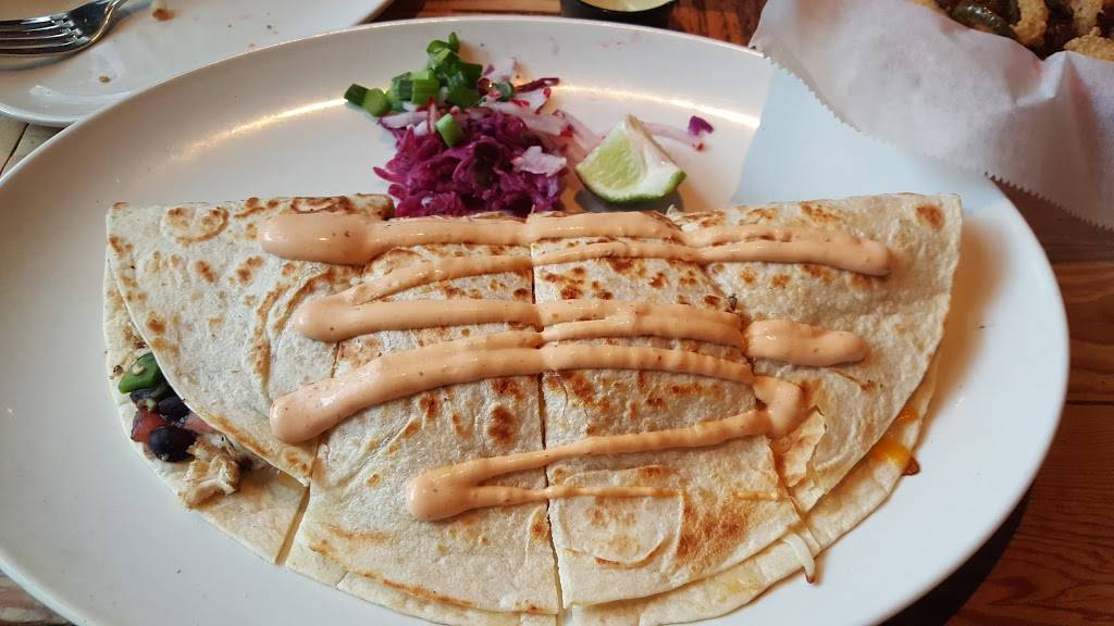 El Camino Real Restaurant | restaurant | 1040 N 2nd St, Philadelphia, PA 19123, USA | 2159251110 OR +1 215-925-1110