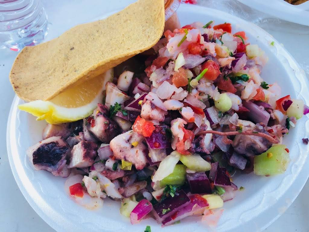 Crusty Crab | restaurant | 1146 Nagoya Way, San Pedro, CA 90731, USA | 3105199058 OR +1 310-519-9058