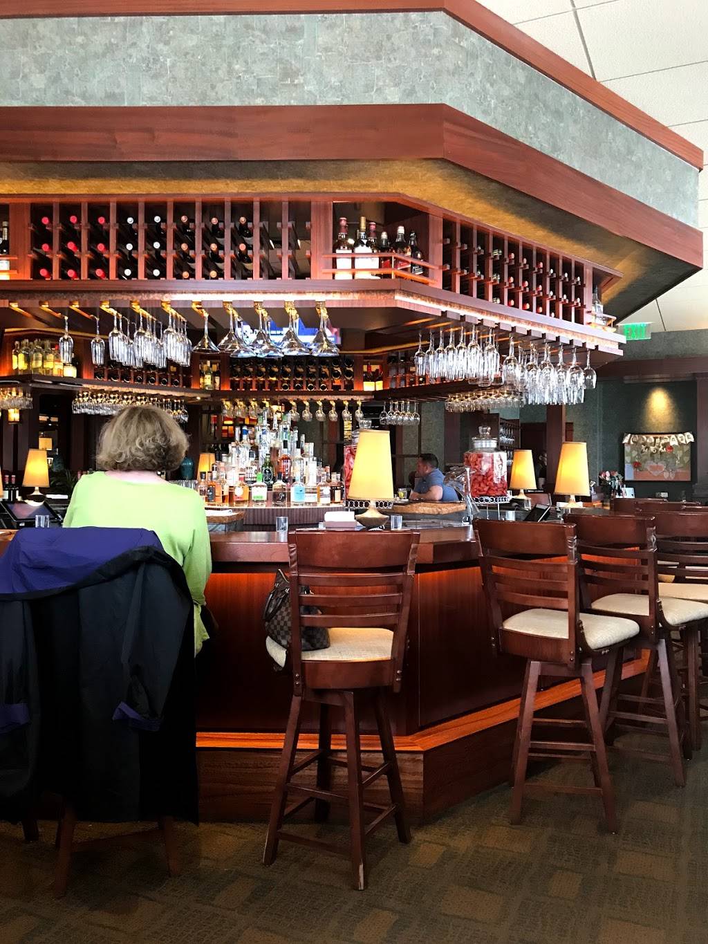 Seasons 52 | restaurant | 220 Boylston St, Chestnut Hill, MA 02467, USA | 6175581152 OR +1 617-558-1152