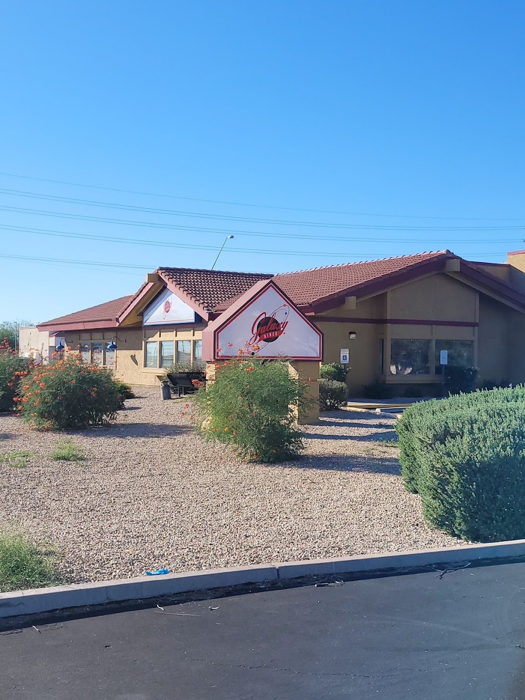 Galaxy Diner | restaurant | 6810 E Main St, Mesa, AZ 85207, USA | 4809853403 OR +1 480-985-3403