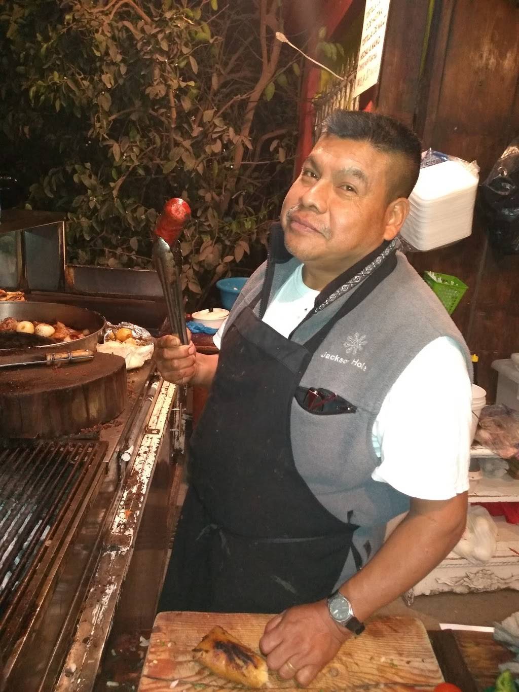 Tacos El Rincon Del Taco. | restaurant | Calle D 317, Roberto de la Madrid, Tijuana, B.C., Mexico | 016643294109 OR +52 664 329 4109