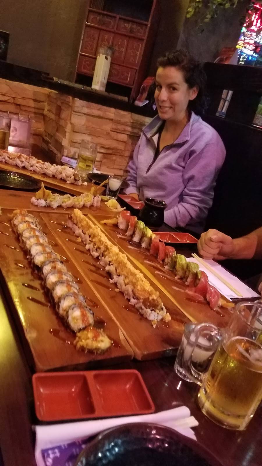 Happy Roll | restaurant | 2118 Willow Pass Rd #200, Concord, CA 94520, USA | 9256851605 OR +1 925-685-1605