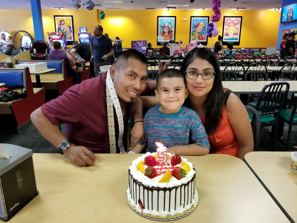 Chuck E. Cheese | restaurant | 3240 Lancaster Dr NE, Salem, OR 97305, USA | 5033640425 OR +1 503-364-0425