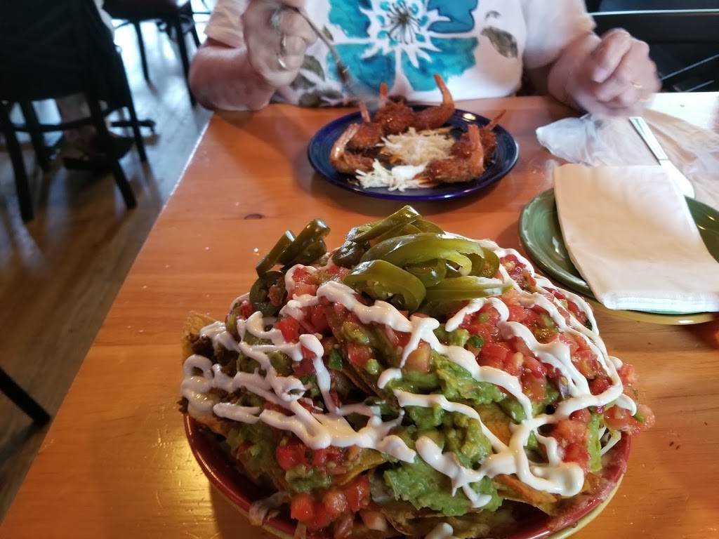 Sharkys Cantina | restaurant | 31 Circuit Ave, Oak Bluffs, MA 02557, USA | 5086937501 OR +1 508-693-7501