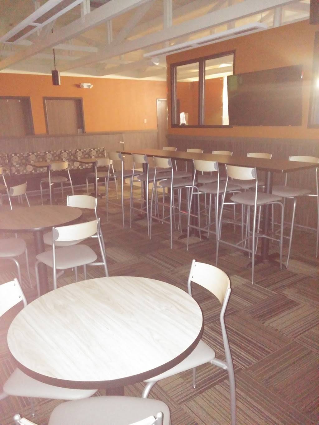 Runza Restaurant | restaurant | 13425 Q St, Omaha, NE 68137, USA | 4028950803 OR +1 402-895-0803