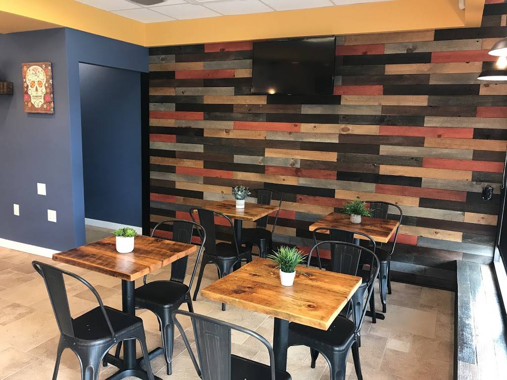 Chanos Latin Kitchen | restaurant | 719 Hamburg Turnpike, Pompton Lakes, NJ 07442, USA | 8622480296 OR +1 862-248-0296