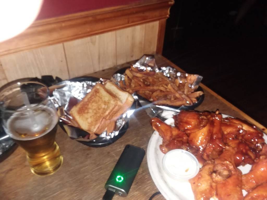 Blue Chips Sports Pub & Grill | restaurant | 7815 Montvue Rd NW, Knoxville, TN 37919, USA | 8656901763 OR +1 865-690-1763