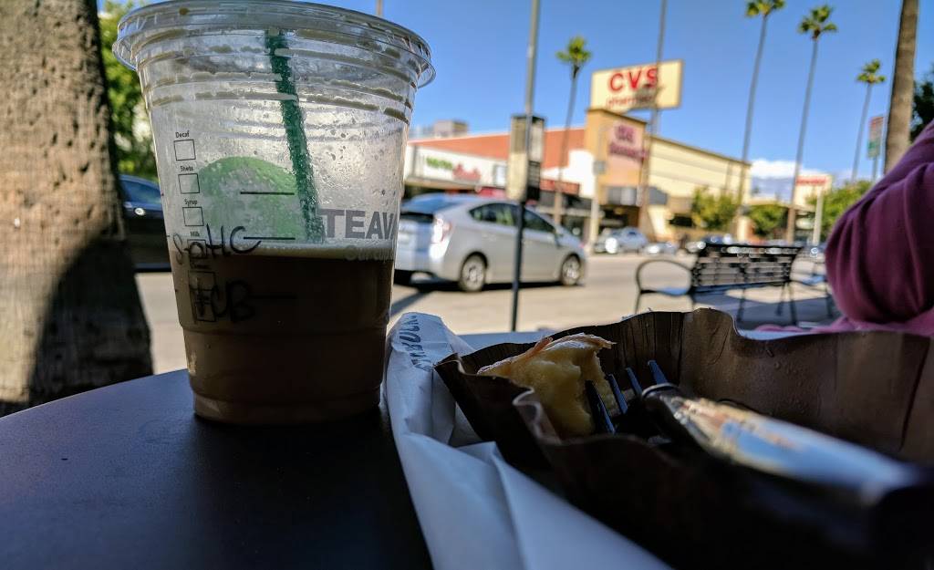 Starbucks | cafe | 12170 Ventura Blvd, Studio City, CA 91604, USA | 8187629368 OR +1 818-762-9368