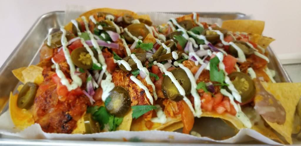 Bella Mias Taqueria & Pizzeria | restaurant | 29960 W 12 Mile Rd, Farmington Hills, MI 48334, USA | 2488511155 OR +1 248-851-1155