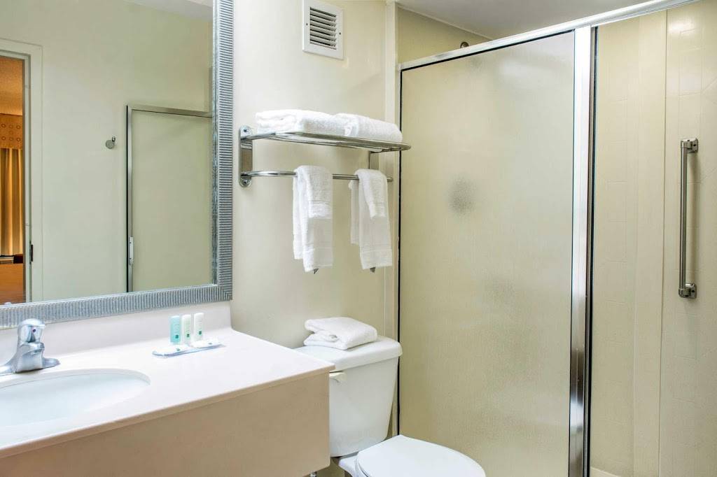 Quality Inn at Albany Mall | restaurant | 806 N Westover Blvd, Albany, GA 31707, USA | 2298833300 OR +1 229-883-3300