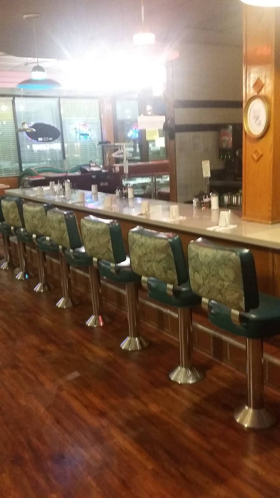 Denvers Restaurant | restaurant | 14710 S Western Ave, Posen, IL 60469, USA | 7083852290 OR +1 708-385-2290