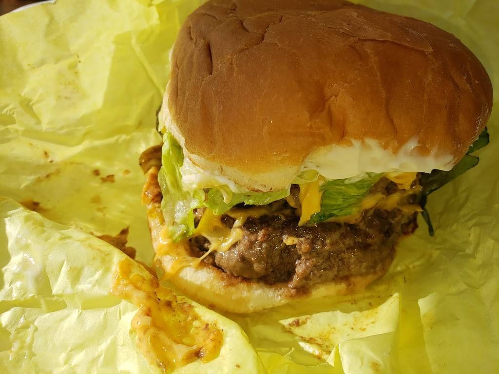 Fresh & Meaty Burgers | restaurant | 13187 Cedar Rd, Cleveland Heights, OH 44118, USA | 2163714400 OR +1 216-371-4400