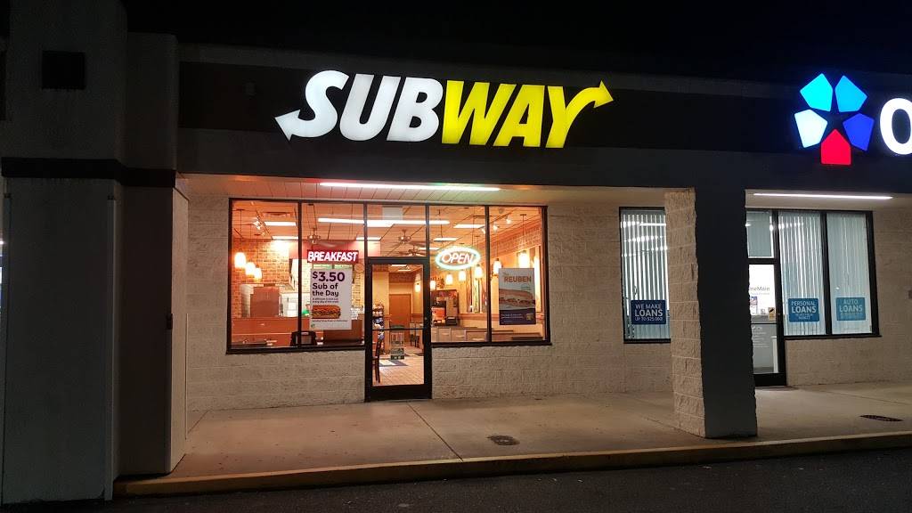 Subway | restaurant | 501 W Main St, Louisa, VA 23093, USA | 5409673915 OR +1 540-967-3915
