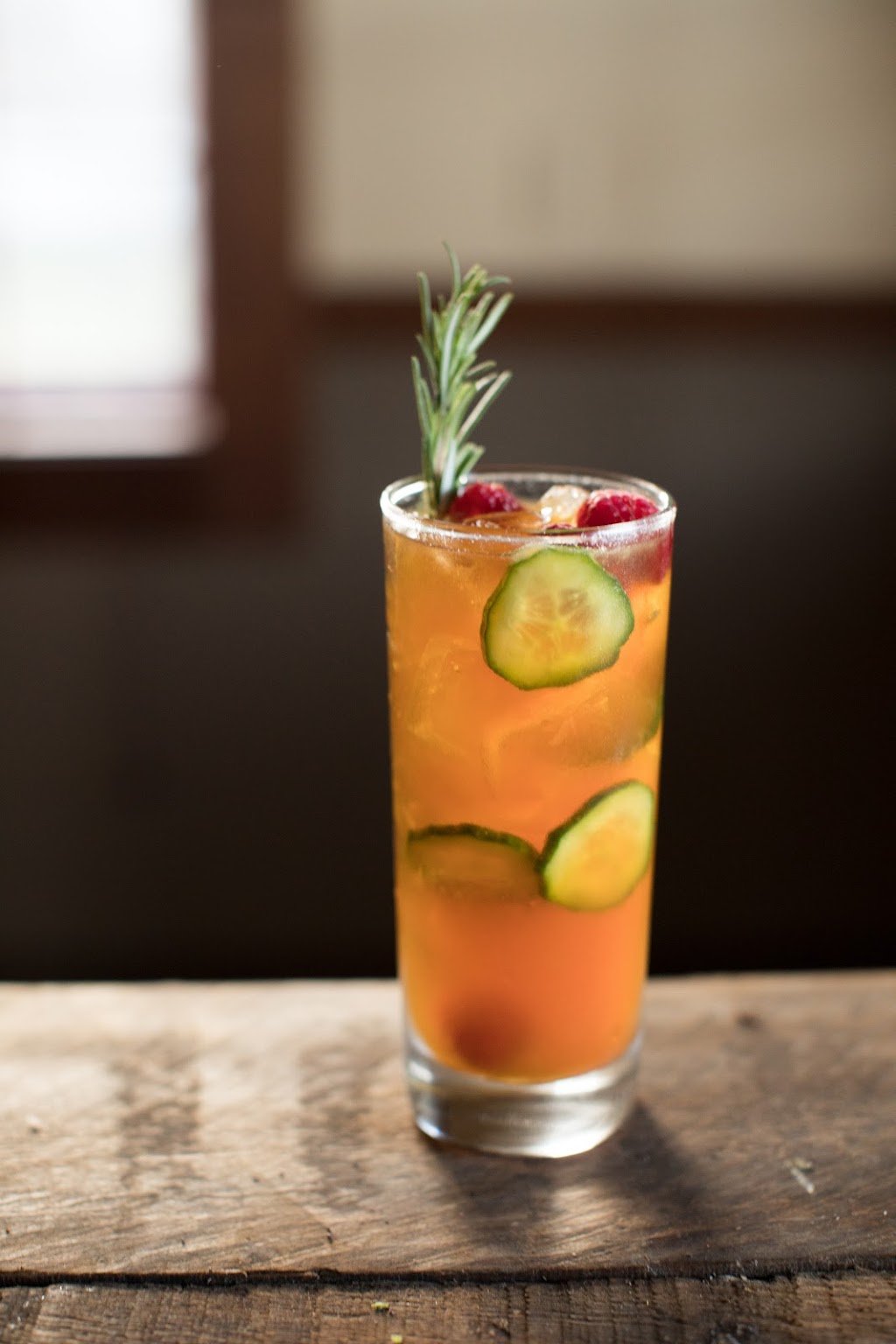 Rocker Oysterfellers Kitchen + Saloon Eastside | restaurant | 564 Main St, Placerville, CA 95667, USA | 5302959408 OR +1 530-295-9408