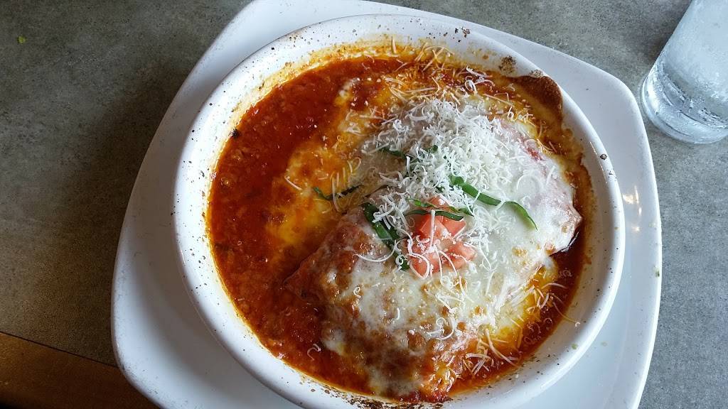 Uccellos Ristorante - Grandville | night club | 3940 Rivertown Pkwy, Grandville, MI 49418, USA | 6162499344 OR +1 616-249-9344