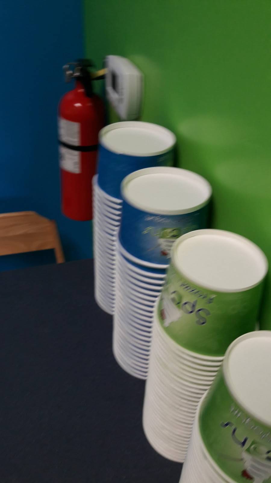 Spoons Frozen Yogurt | restaurant | 134 a N Main St, Porterville, CA 93257, USA | 5597934188 OR +1 559-793-4188