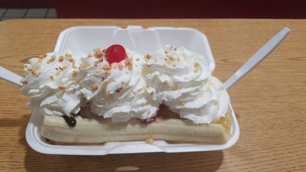 Rainbow Drive In | restaurant | 115 E Visalia Rd, Farmersville, CA 93223, USA | 5597470337 OR +1 559-747-0337