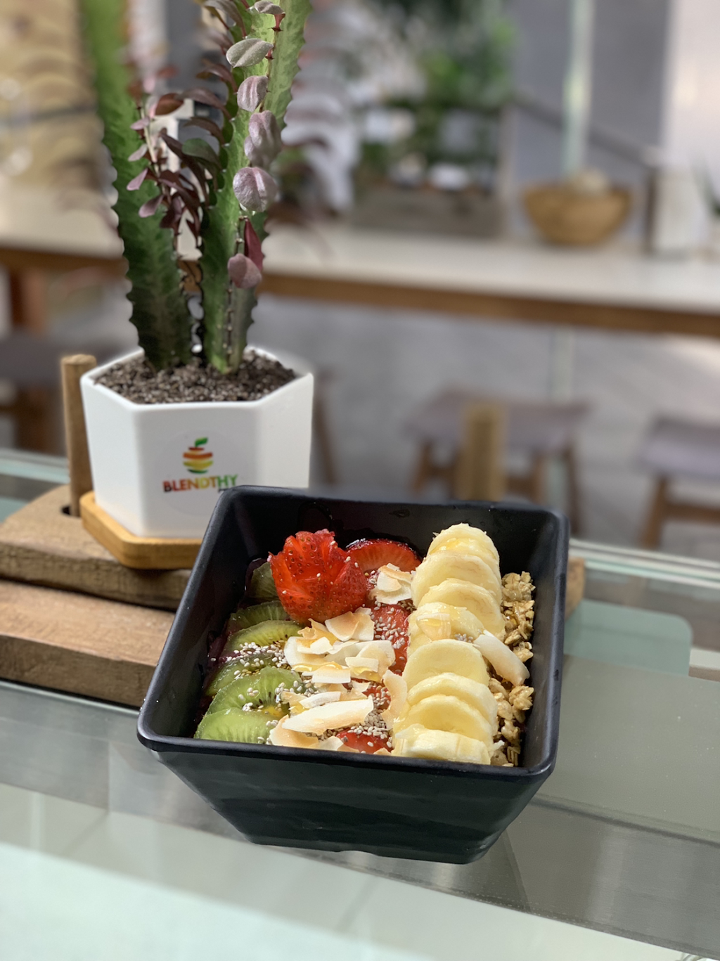 Blendthy Fresh Bar & Coffee | meal takeaway | Inside the Wells Fargo Building, 2100 Ponce de Leon Blvd STE 101, Coral Gables, FL 33134, USA | 7865362772 OR +1 786-536-2772