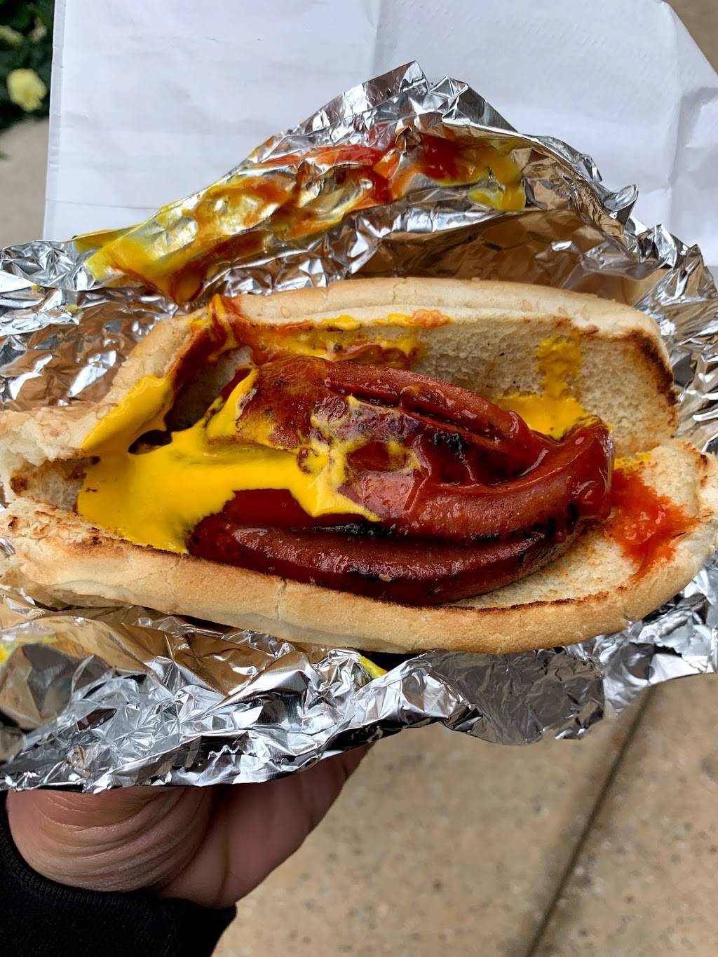 Gourmet Franks | restaurant | 199 Stanford Shopping Center, Palo Alto, CA 94304, USA | 6503277246 OR +1 650-327-7246