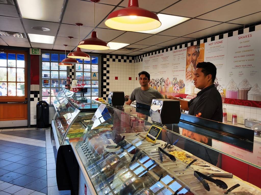 Cold Stone Creamery | bakery | 2448 San Diego Ave #C, San Diego, CA 92110, USA | 6195439057 OR +1 619-543-9057