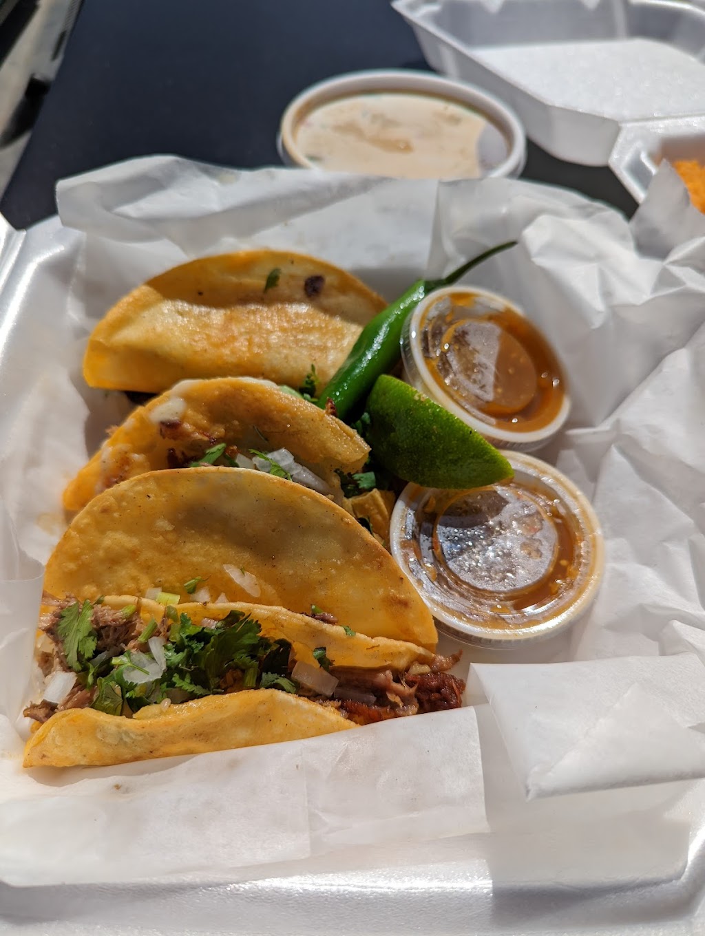 Birrieria y Taqueria Flores | restaurant | 4725 Airport Rd, Santa Fe, NM 87507, USA | 5052309904 OR +1 505-230-9904