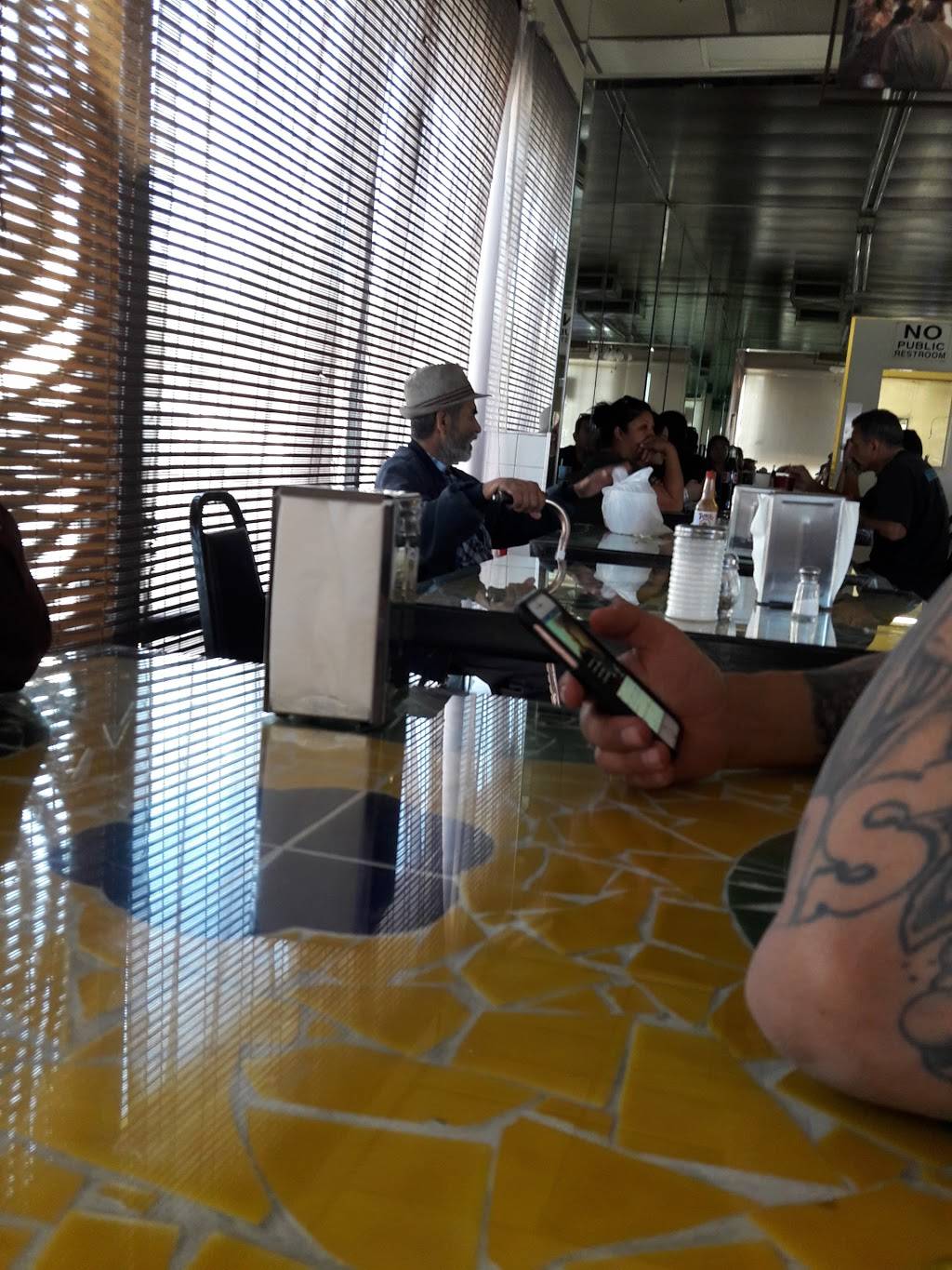 Alicias Birrieria Restaurant | restaurant | 1025 Truman St, San Fernando, CA 91340, USA | 8183616061 OR +1 818-361-6061