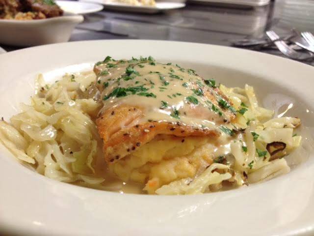 Bluebird Restaurant & Tavern | restaurant | 102 E River St, Leland, MI 49654, USA | 2312569081 OR +1 231-256-9081