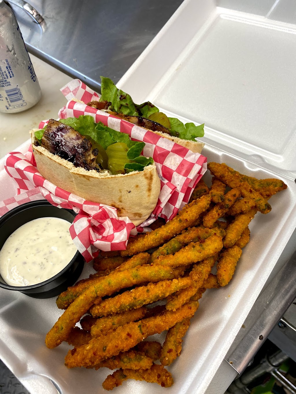 Dusty Bobs | restaurant | 407 W Broadway St, Bolivar, MO 65613, USA | 4172984353 OR +1 417-298-4353