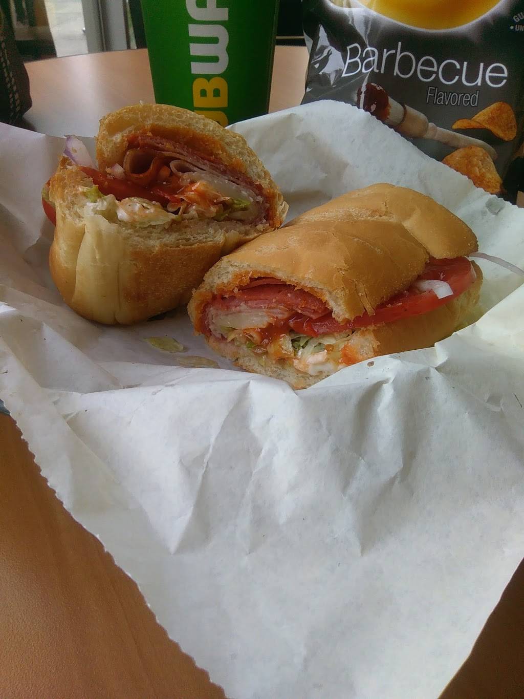 Subway Restaurants | restaurant | 400 Myrtle Ave, Brooklyn, NY 11205, USA | 7187974394 OR +1 718-797-4394