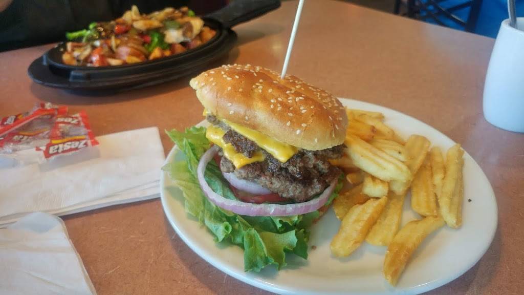 Dennys | restaurant | 2526, San Pablo, CA 94806, USA | 5102326813 OR +1 510-232-6813