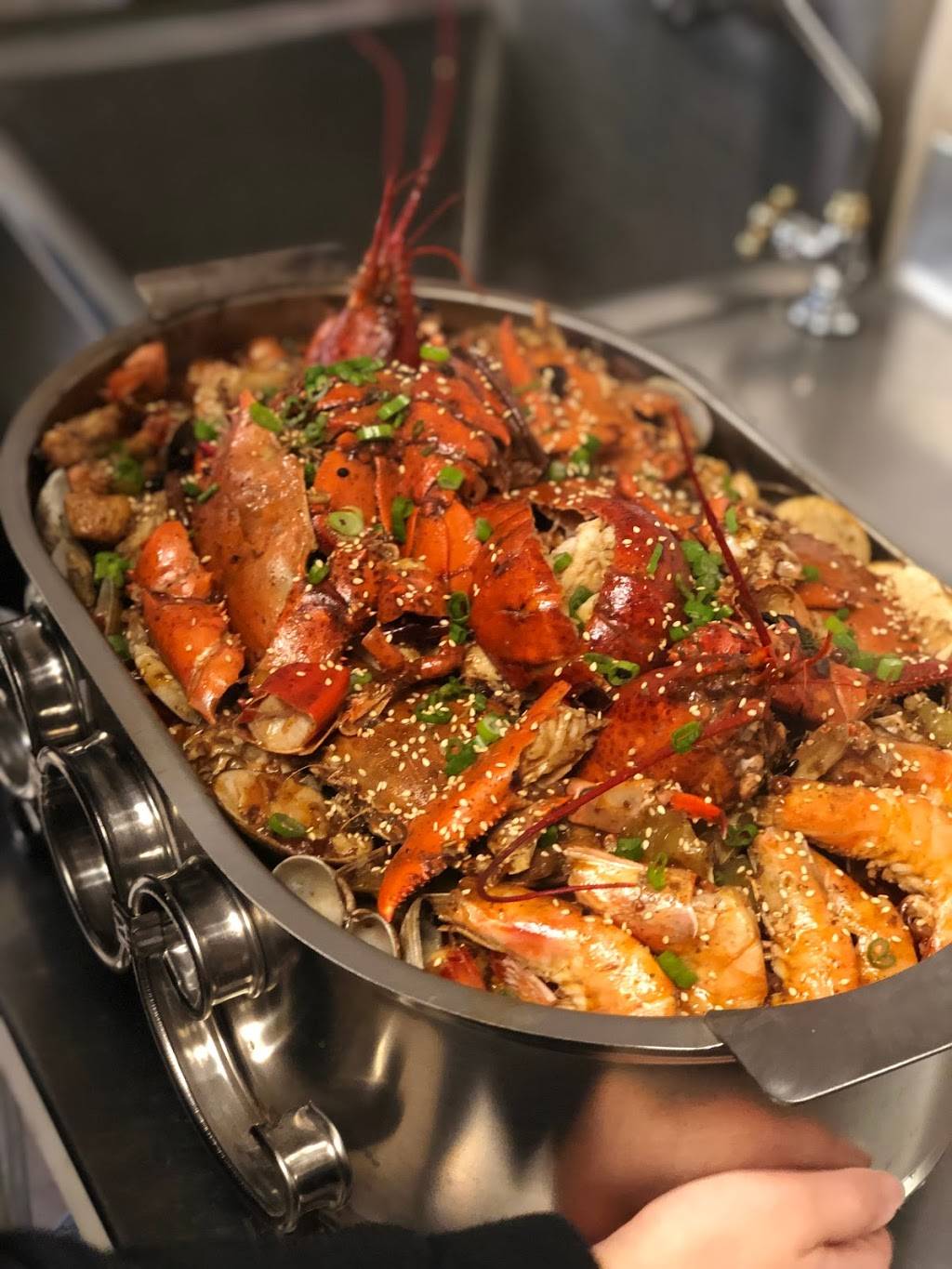 La kung fu | restaurant | 1448 N Kraemer Blvd, Placentia, CA 92870, USA | 7149933788 OR +1 714-993-3788