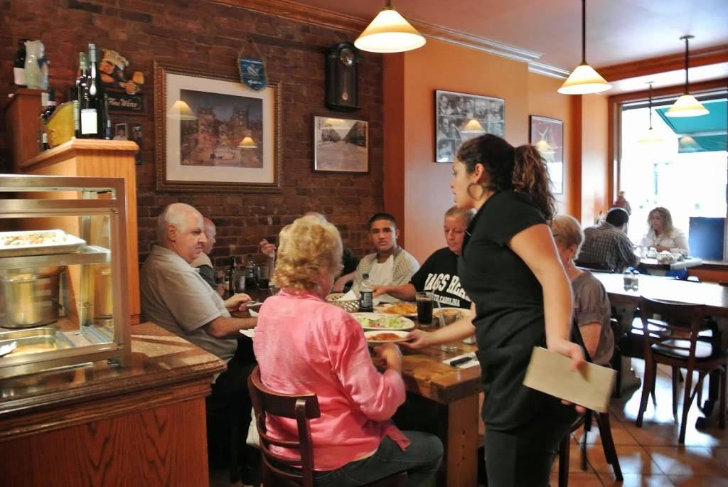 Vinnys Of Carroll Gardens | restaurant | 295 Smith St, Brooklyn, NY 11231, USA | 7188755600 OR +1 718-875-5600