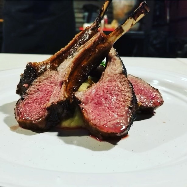 Elements HTX | restaurant | 3422 N Shepherd Dr, Houston, TX 77018, USA | 8324311083 OR +1 832-431-1083