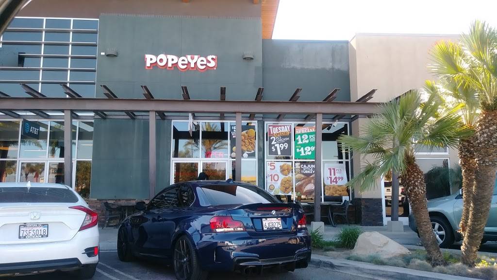 Popeyes Louisiana Kitchen | restaurant | 2805 Saviers Rd, Oxnard, CA 93033, USA | 8054838300 OR +1 805-483-8300