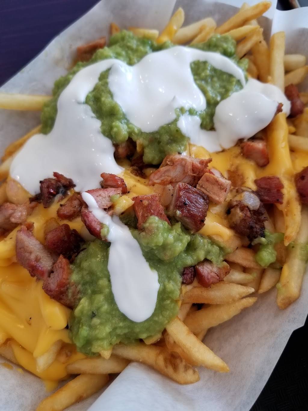 Iguanas Burritozilla | restaurant | 4848 San Felipe Rd, San Jose, CA 95135, USA | 6692663100 OR +1 669-266-3100