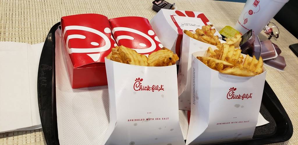 Chick-fil-A | restaurant | 16110 Hammock Ridge Rd, Clermont, FL 34711, USA | 3522418680 OR +1 352-241-8680