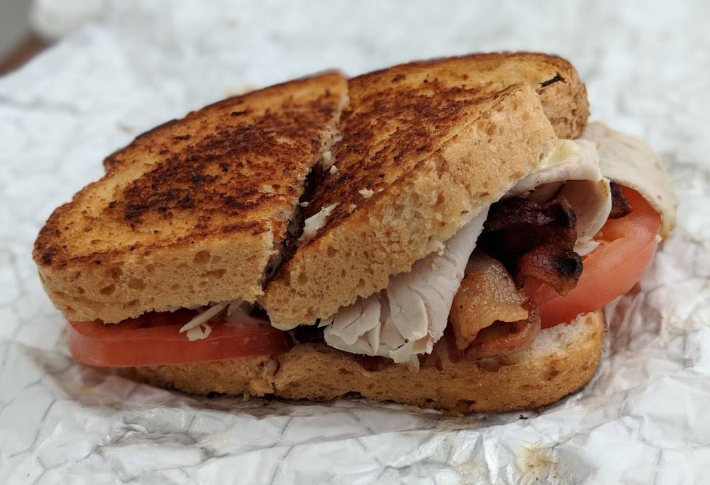 Dufners Deli | meal takeaway | 3900 Vinewood Ln N #4, Minneapolis, MN 55441, USA | 7635539375 OR +1 763-553-9375