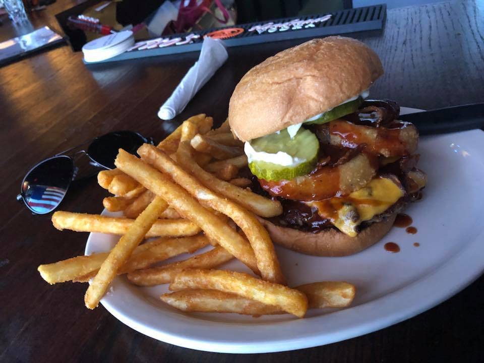 Hanks Honky Tonk | restaurant | 2341 Memorial Blvd, Murfreesboro, TN 37129, USA | 6154107747 OR +1 615-410-7747