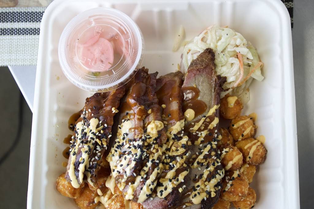 Smoked and Chopped | restaurant | 3300 Fairmount Ave, Philadelphia, PA 19104, USA | 6315667955 OR +1 631-566-7955