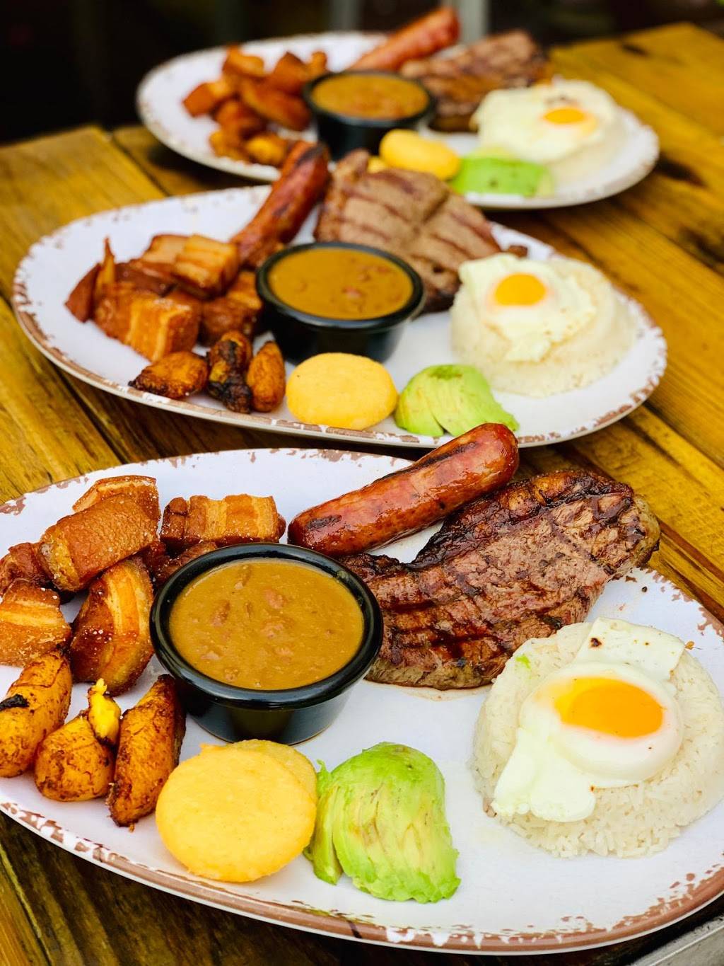 Francisca Restaurant | restaurant | 10802 NW 58th St, Doral, FL 33178, USA | 7865421393 OR +1 786-542-1393