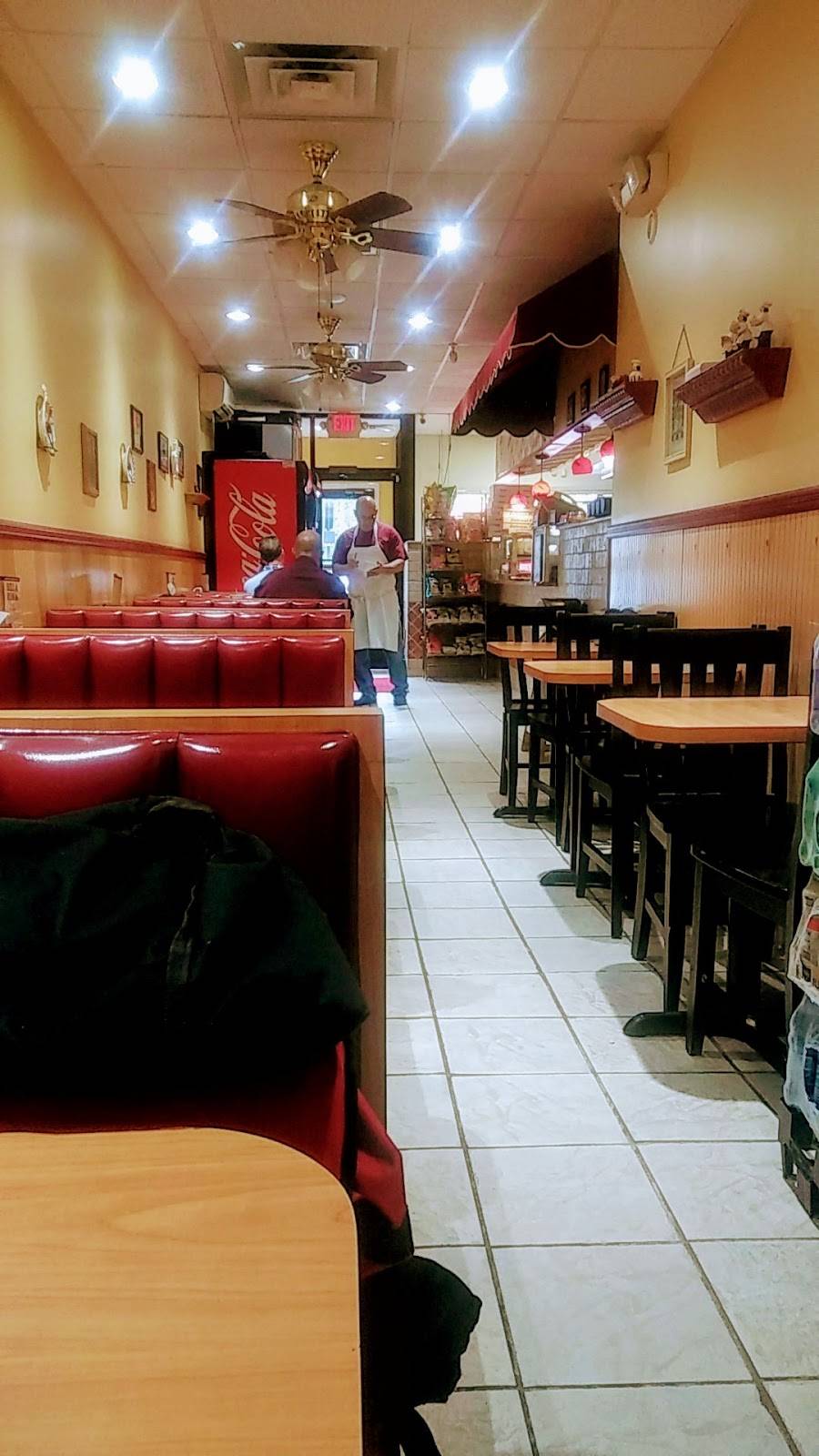 Bella Roma Pizza Kitchen | restaurant | 9 E Woodland Ave, Springfield, PA 19064, USA | 6105410900 OR +1 610-541-0900