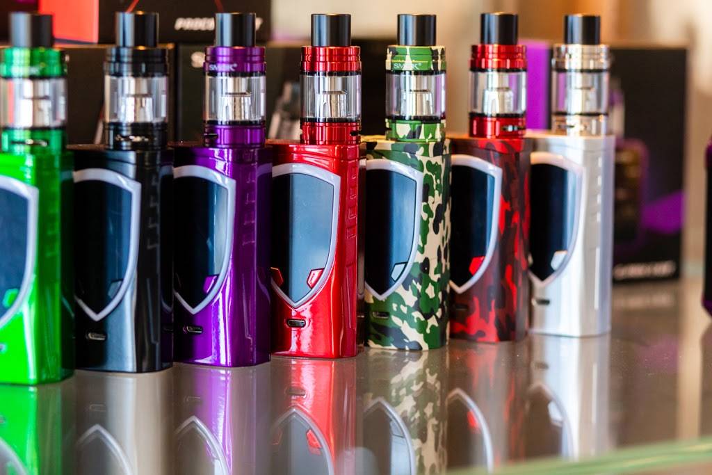 The Chill Room - Kava Bar and Vape Shop | night club | 7201 Lake Worth Rd suite d, Lake Worth, FL 33467, USA | 5616297657 OR +1 561-629-7657