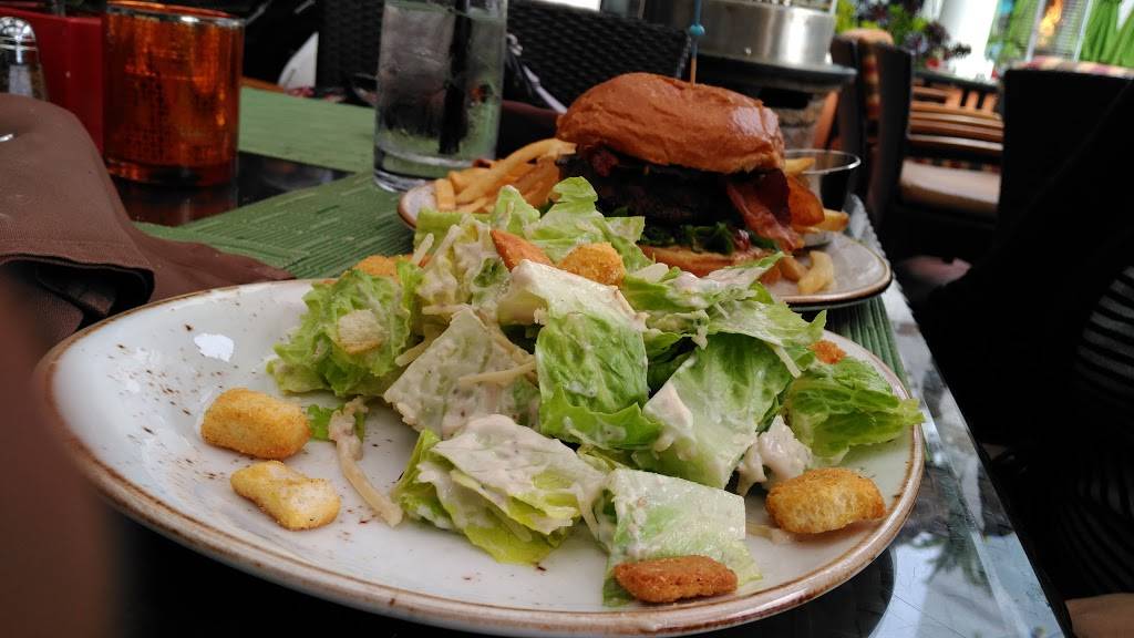 Shades Restaurant | restaurant | Hilton Waterfront Beach Resort, 21100 Pacific Coast Hwy, Huntington Beach, CA 92648, USA | 7148458000 OR +1 714-845-8000