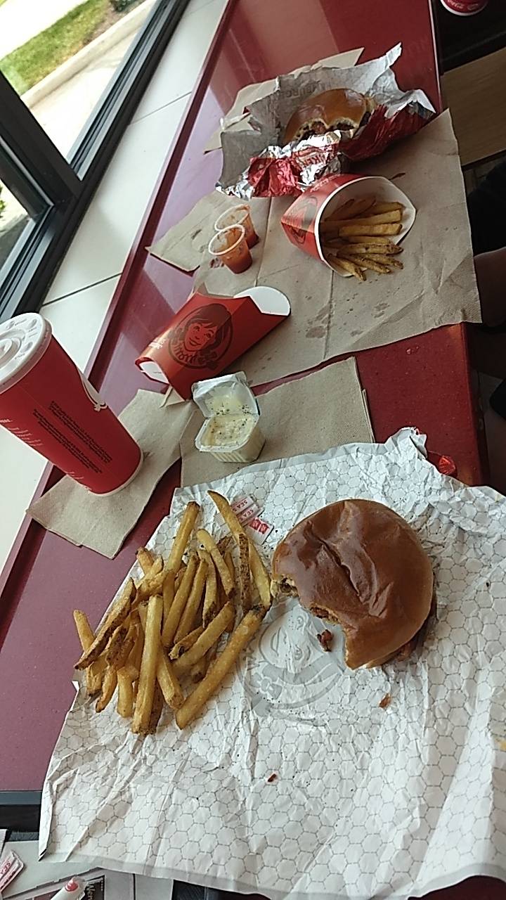 Wendys | restaurant | 130 Blowing Rock Blvd, Lenoir, NC 28645, USA | 8287587460 OR +1 828-758-7460