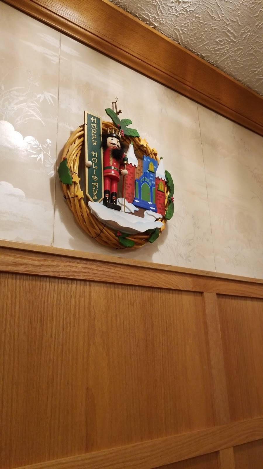 Golden Crown Restaurant | restaurant | 126 Dwight St, Tiffin, OH 44883, USA | 4194489591 OR +1 419-448-9591