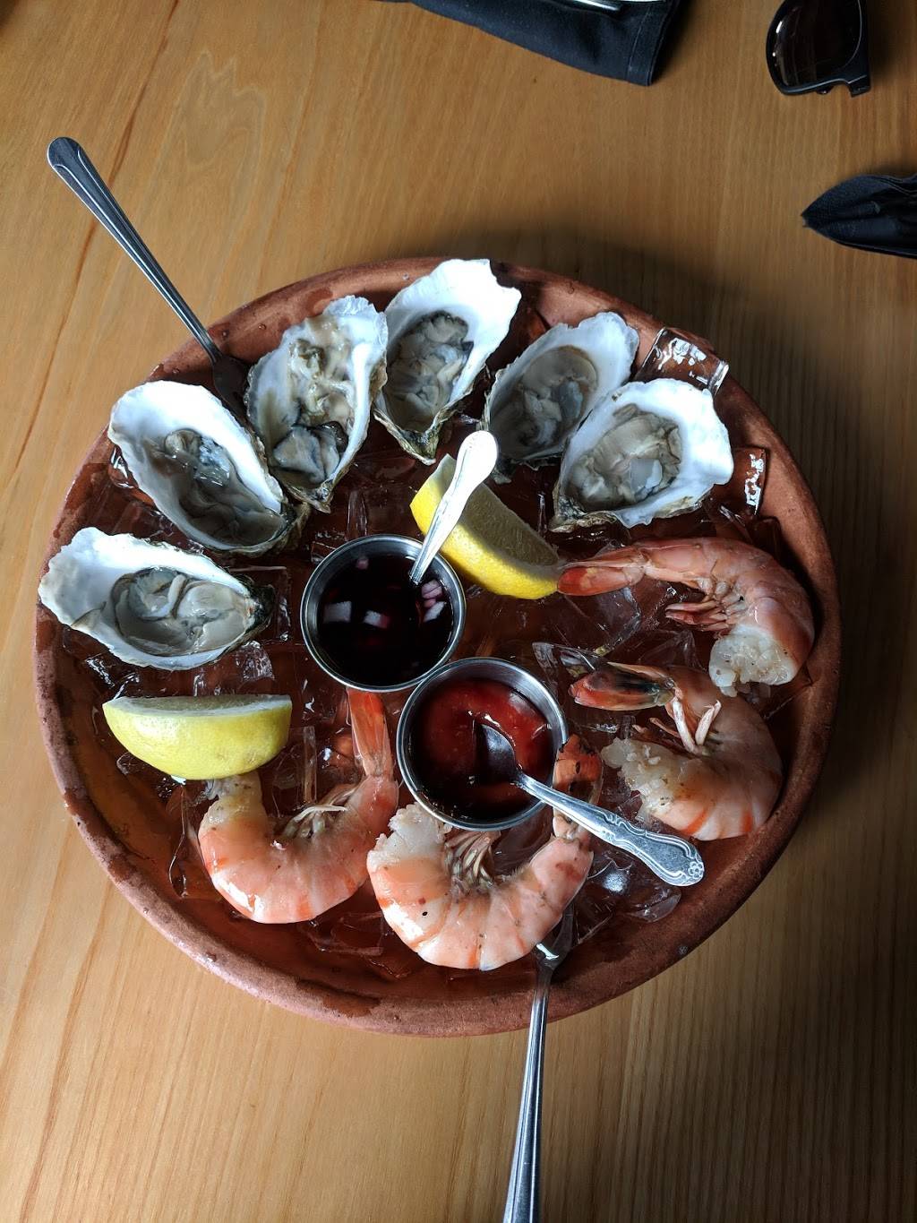 Ross Grill | restaurant | 237 Commercial St, Provincetown, MA 02657, USA | 5084878878 OR +1 508-487-8878